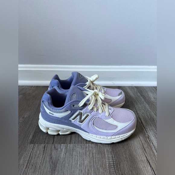 New Balance 2002R Nergy Sneakers Running Shoes Anthro Purple White Size 5 6.5 - Picture 2 of 16